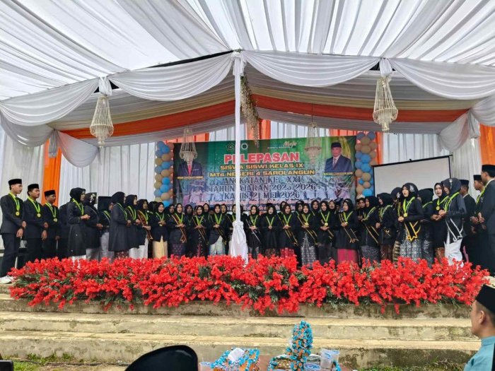 Pelepasan Siswa-siswi MTsN 4 Sarolangun, berjalan sukses