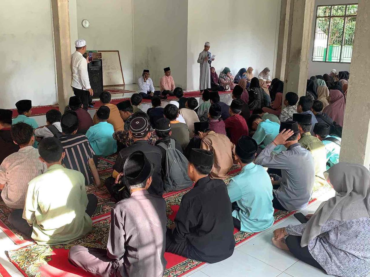 Peserta Antusias di Hari Kedua Pesantren Kilat MTsN 4 Sarolangun