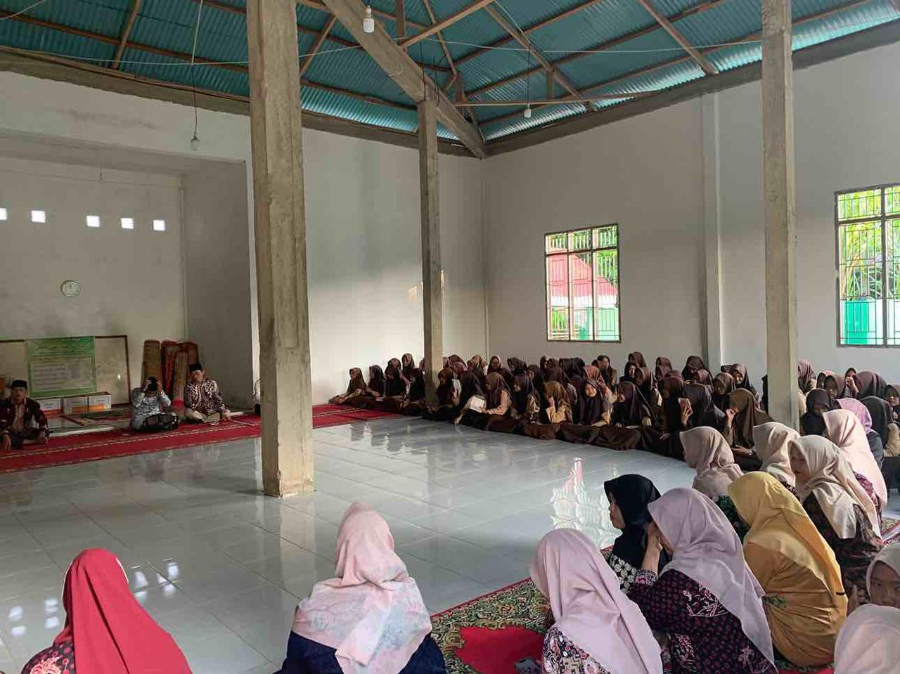 Doa Bersama dan Pembacaan Surah Yasin MTsn 4 Sarolangun untuk Kelancaran Asesmen dan Ibadah Wukuf 