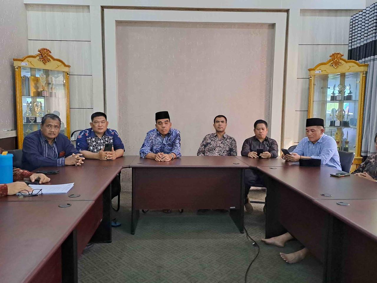 Via Zoom, Kamad MTsN 4 Sarolangun Ikuti Rakernas
