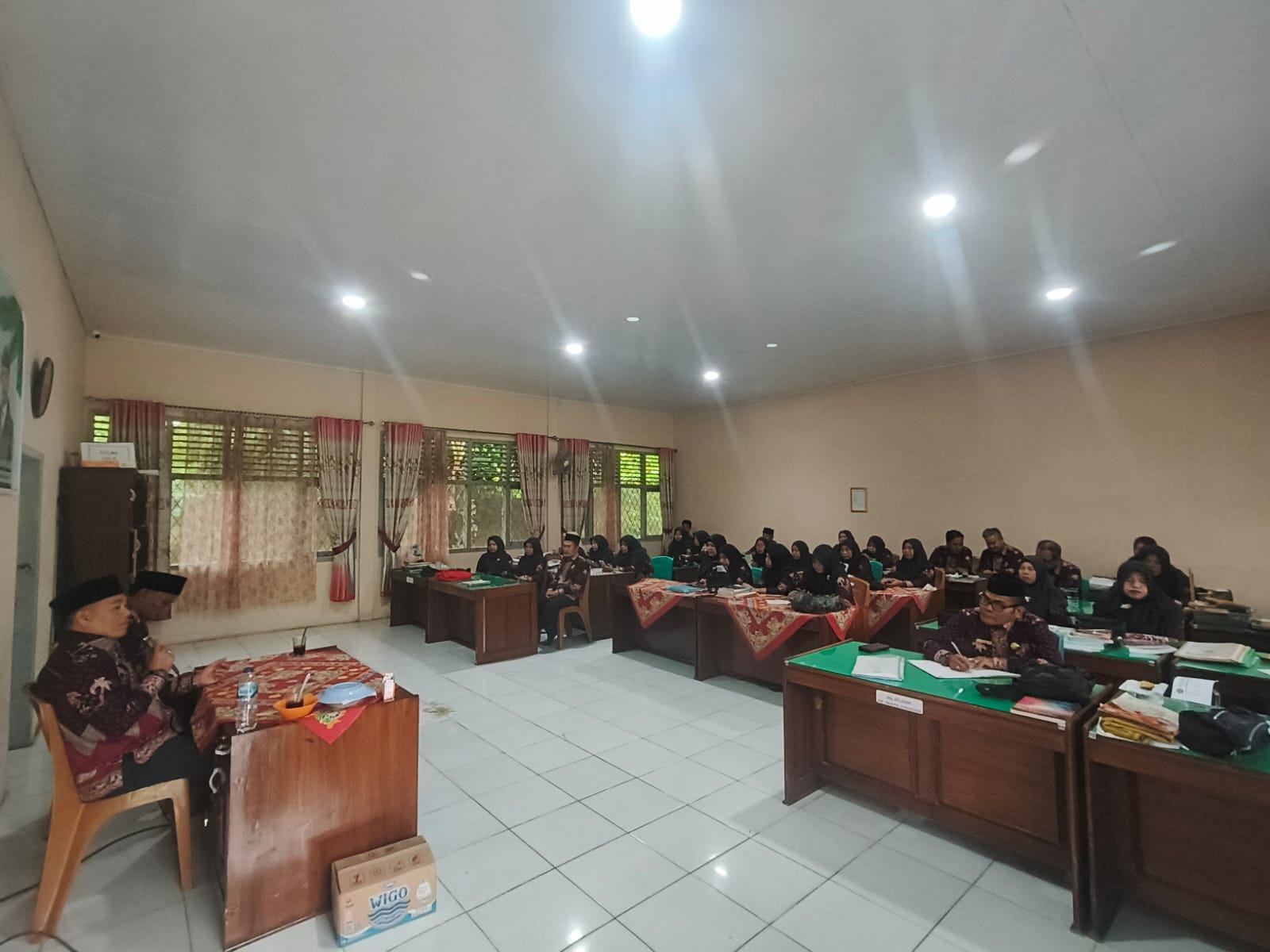 Optimisasi Peran Guru dan Staff MTsN 4 Sarolangun Dalam Menyambut Hut Republik Indonesia ke-80 